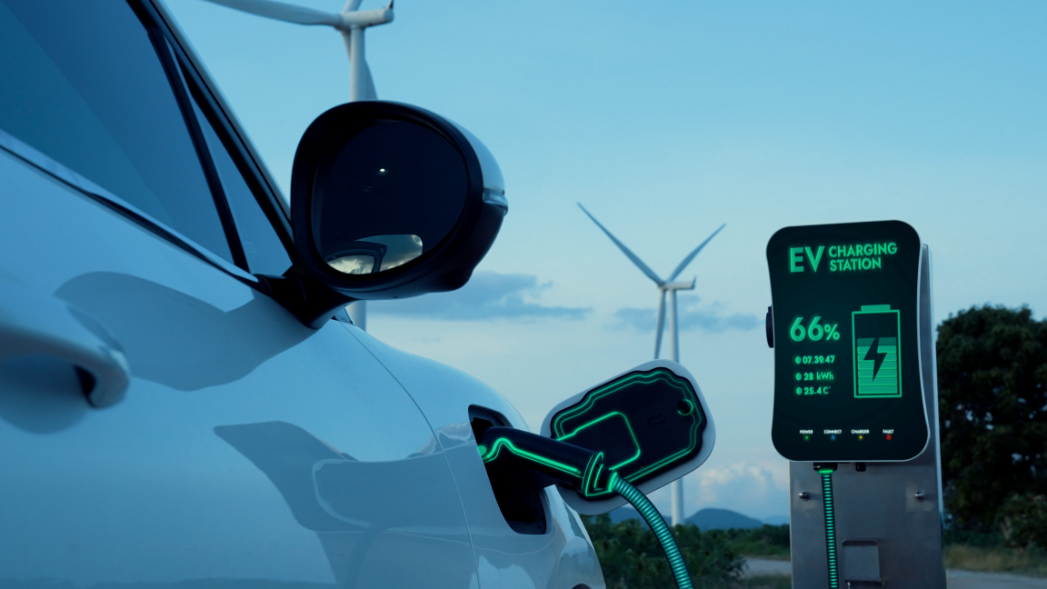 electric-car-recharging-energy-from-charging-station-wind-turbine-farmperuse